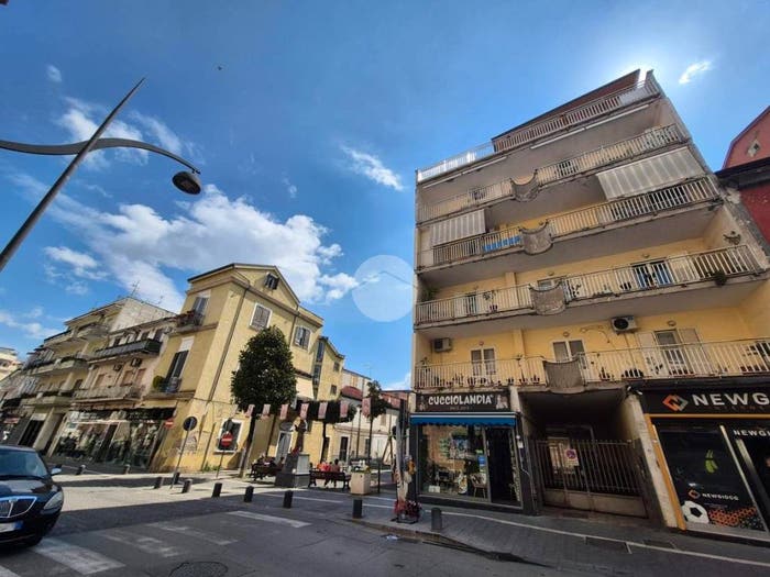 Appartamento trilocale in vendita in Corso Umberto I, Centro, Casalnuovo di Napoli