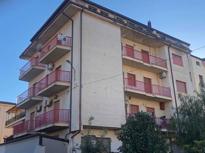 Appartamento con 6 locali in vendita in Via Vibo Valentia, Rossano Stazione, CoriglianoRossano