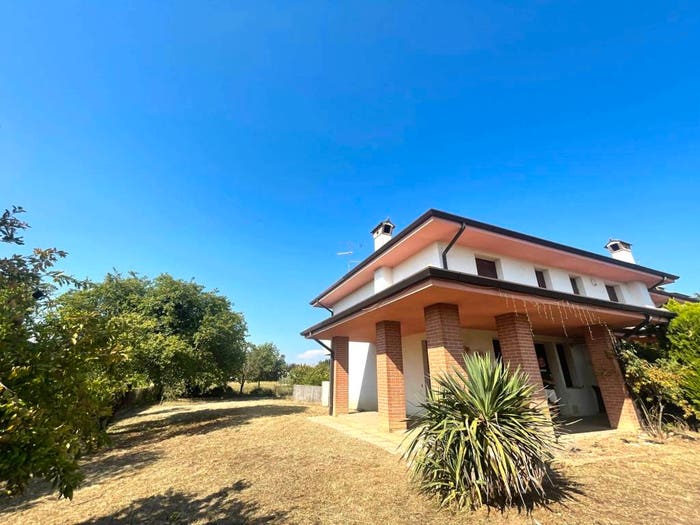 Casa quadrilocale in vendita in Via Novembre, San Giovanni al Natisone