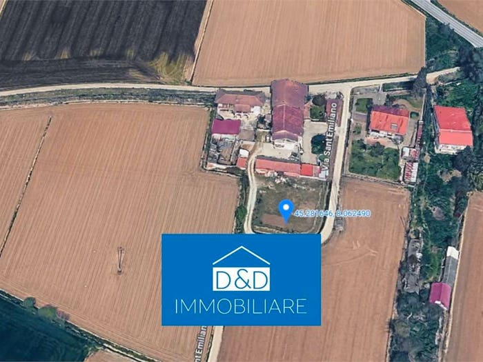 Casa con 6 locali in vendita in Via Sant'Emiliano, Garavoglie, Livorno Ferraris