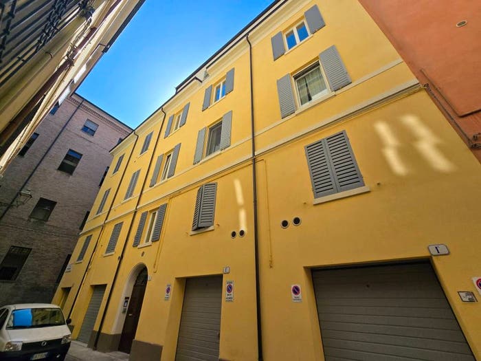 Appartamento bilocale in vendita in Vicolo Venezia, Centro Storico, Modena