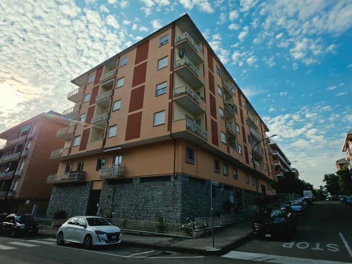 Appartamento quadrilocale in vendita in Via Torquato Tasso, Stadio, Asti