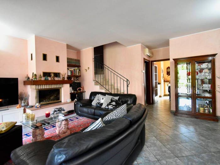 Casa con 6 locali in vendita in Via Alcide De Gasperi, Centro, Noceto