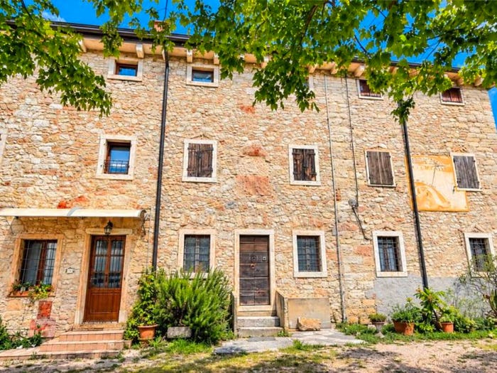 Casa in vendita in Via Torre di Alcenago, Grezzana