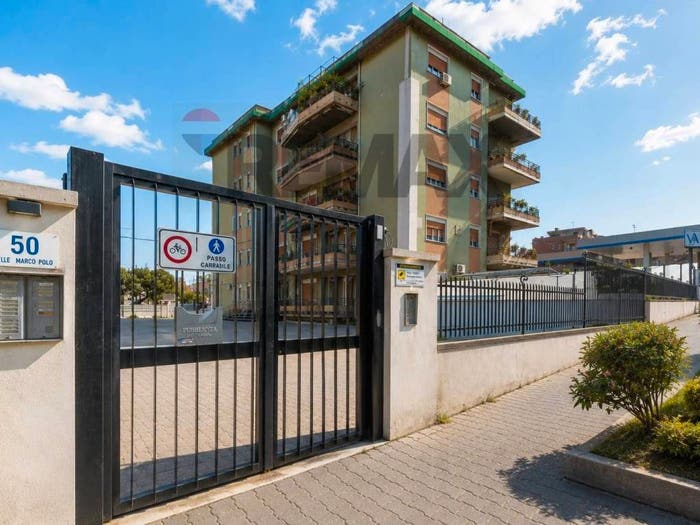 Appartamento quadrilocale in vendita in Viale Marco Polo, Picanello, Catania
