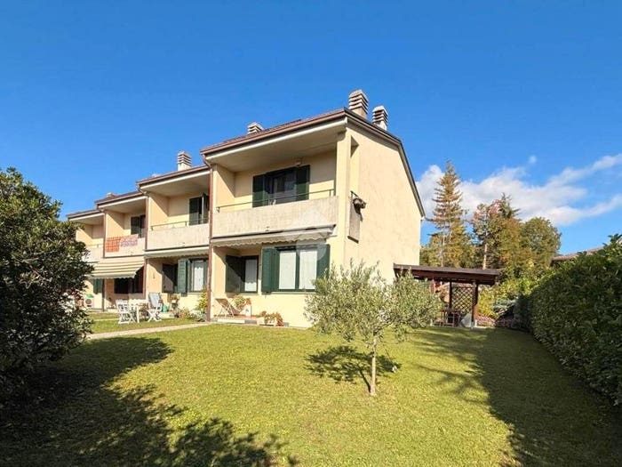 Casa trilocale in vendita in Via Luigi Alesini, Masnago, Varese