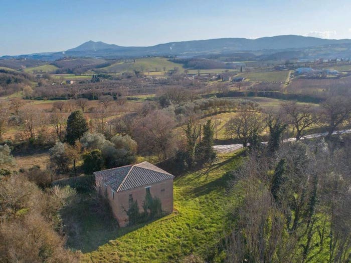 Casa con 6 locali in vendita in Via dell'Acquapuzzola, Montepulciano