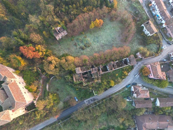 Casa con 6 locali in vendita in Via Roma, Francavilla Bisio