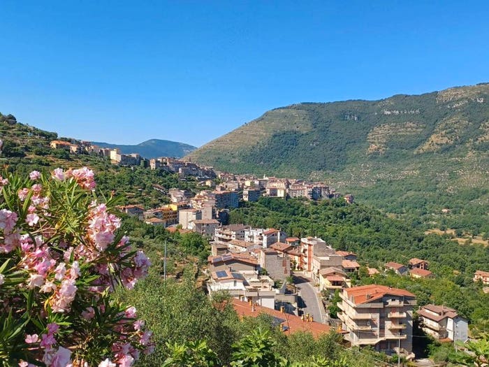 Appartamento trilocale in vendita in Piazza Sant'Angelo, Vallecorsa