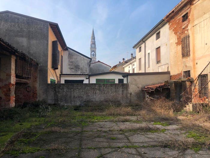 Casa con 6 locali in vendita in Via Giuseppina, Centro, Cingia de' Botti