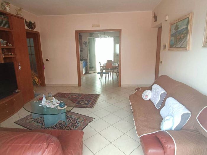 Appartamento con 6 locali in vendita in Via San Giuseppe, Centro, Mascali