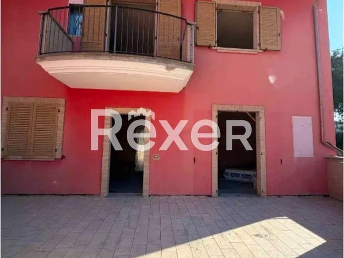 Appartamento trilocale in vendita in Via Fonti, Centro, Filottrano