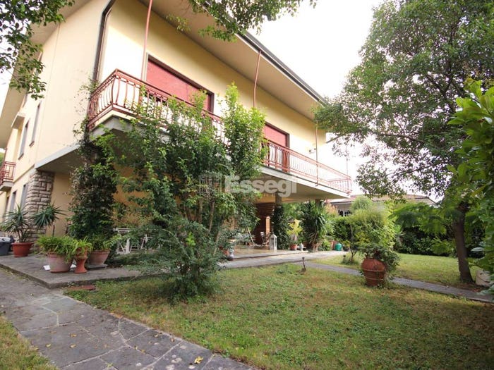 Casa con 6 locali in vendita in Via del Ghiselli, San Concordio, Lucca