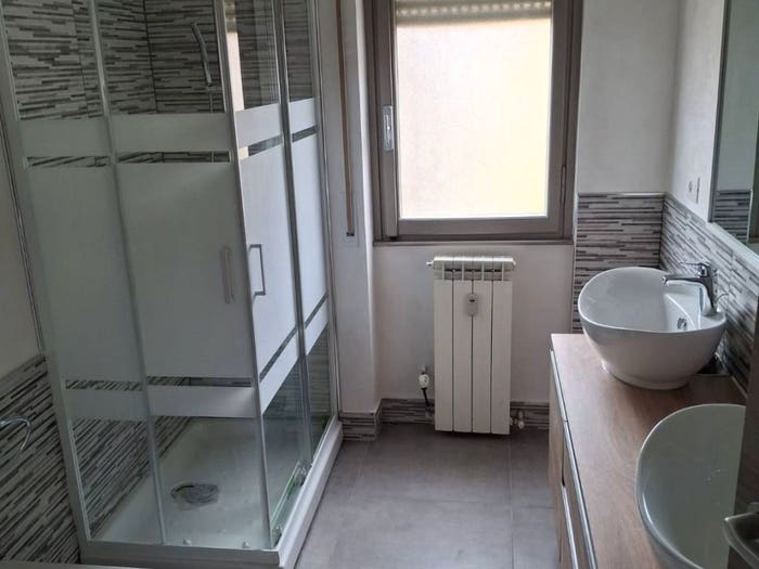 Appartamento quadrilocale in vendita in Via Casteldragone, Novi Ligure