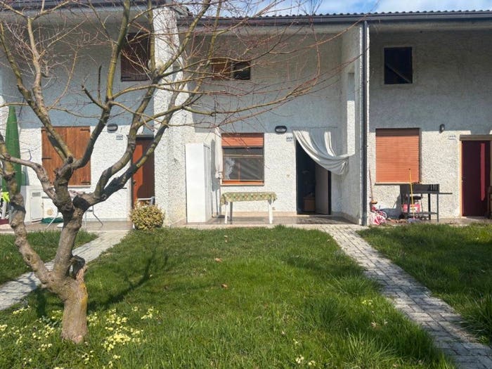 Casa bilocale in vendita in Regione Torbiera, Val di Chy