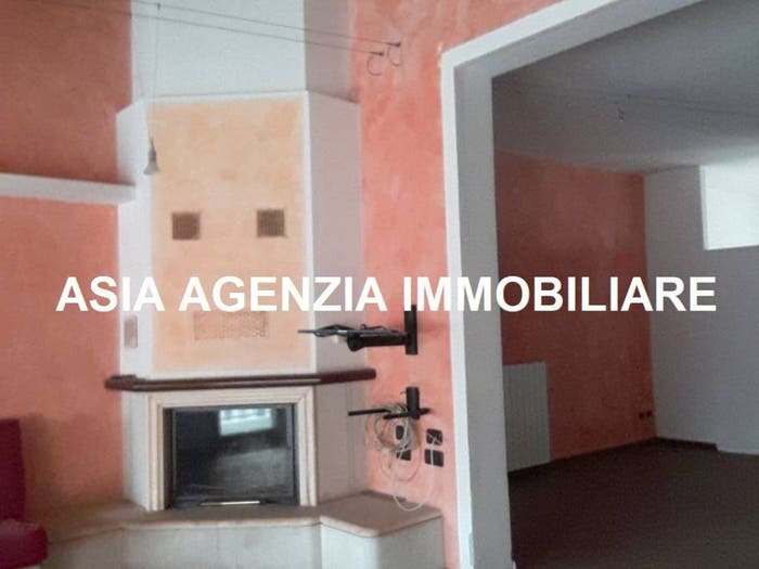 Casa quadrilocale in vendita in Via Solferino, Centro, Borgo San Giacomo