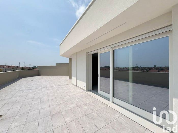 Appartamento con 5 locali in vendita in Via marzo, Centro, Camponogara