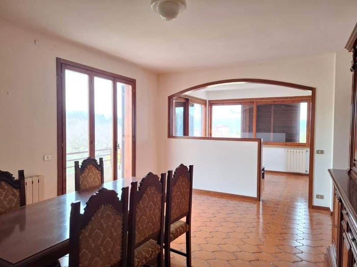Casa con 5 locali in vendita in Strada Provinciale di Chianciano, Chiusi