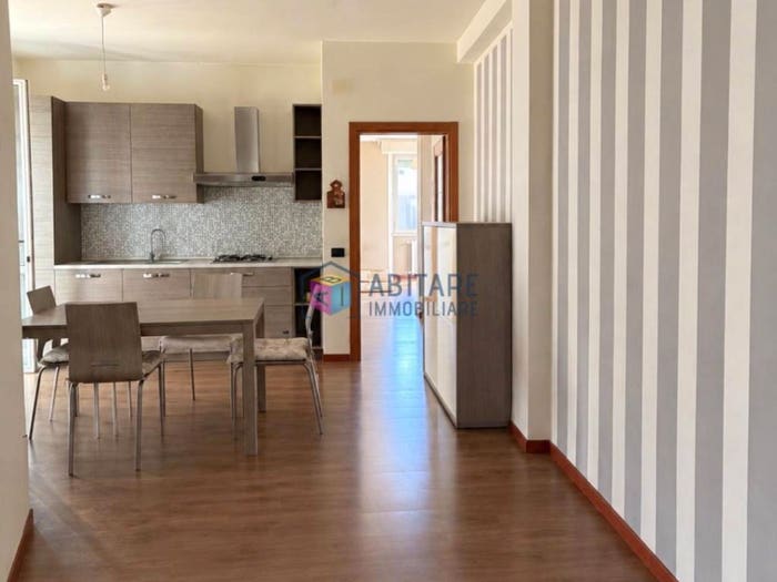 Appartamento quadrilocale in vendita in Via Aristide Vivarelli, Ospedale Stazione, Livorno