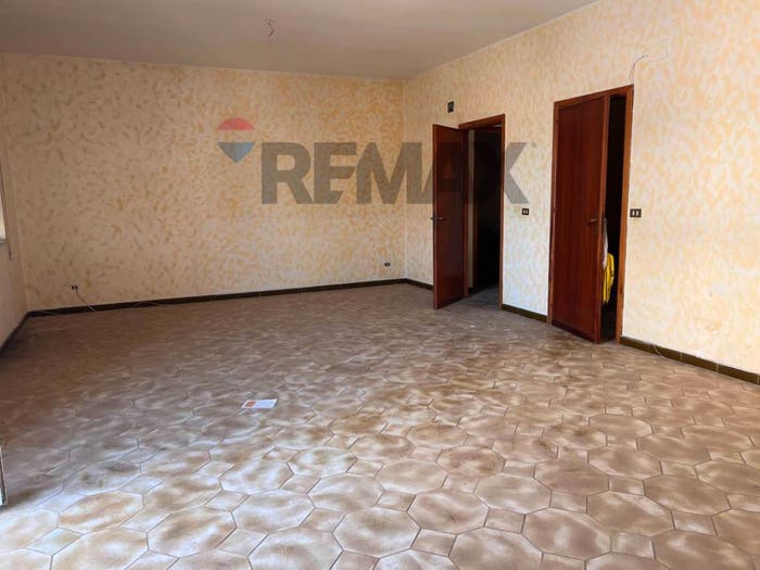 Appartamento con 5 locali in vendita in VIA PAPA GIOVANNI XXIII, Centro, Bagheria
