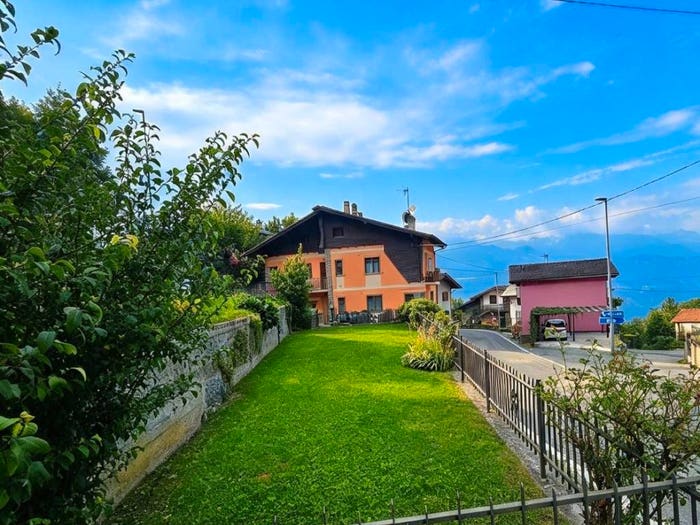 Casa con 6 locali in vendita in Frazione Frayé, Verrayes