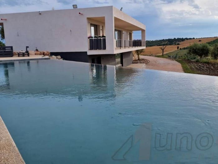 Casa con 6 locali in vendita in Noto