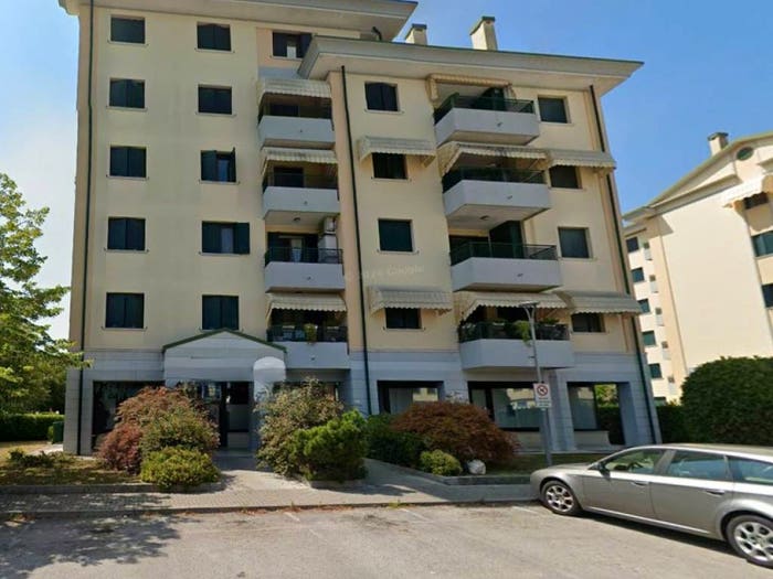 Appartamento trilocale in vendita in Via Vallada, Centro, Porcia