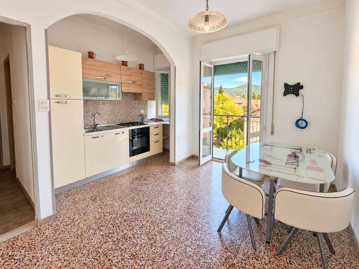 Appartamento trilocale in vendita in Viale Italia, Centro, Arquata Scrivia