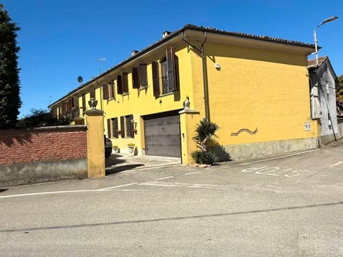 Casa con 6 locali in vendita in Strada Statale di Terranova, Candia Lomellina