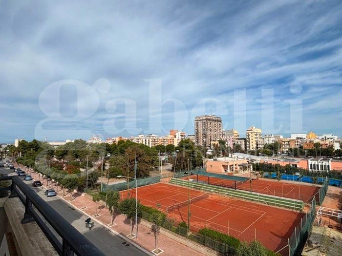 Appartamento quadrilocale in vendita in Via Pecorari, Centro, Margherita di Savoia