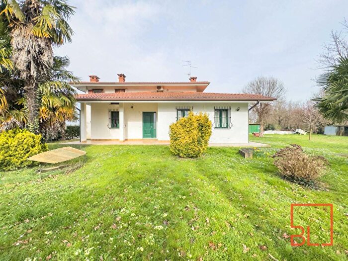 Casa con 6 locali in vendita in Via Giacomo Matteotti, San Valentino, Fiumicello Villa Vicentina