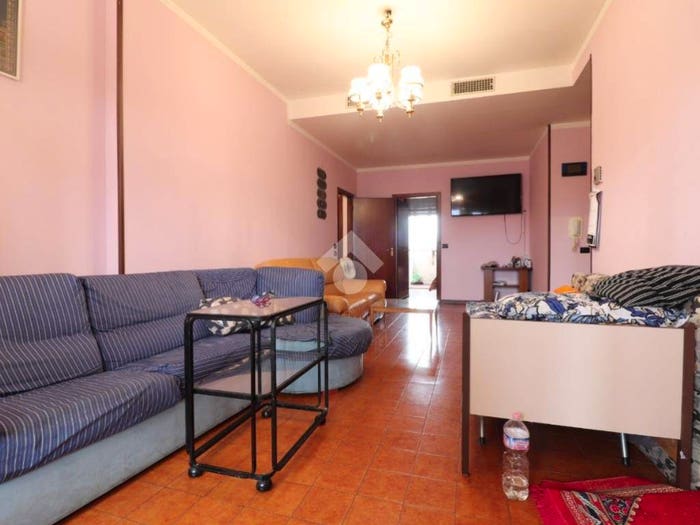 Appartamento quadrilocale in vendita in Viale Veneto, Lunetta Frassino, Mantova