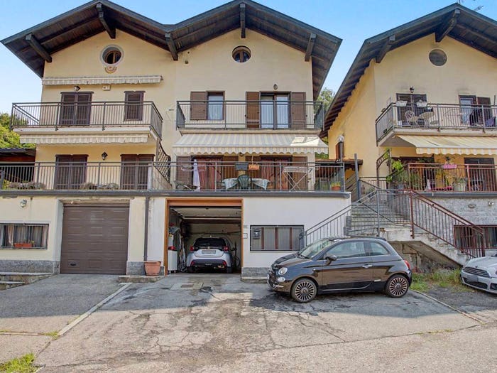 Casa con 5 locali in vendita in Via Provinciale, Grantola