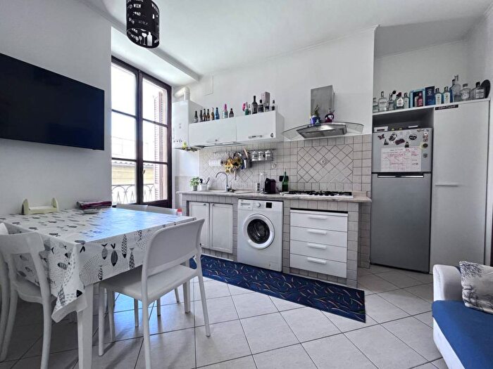Appartamento quadrilocale in vendita in Via Amalfi, Catanzaro Lido, Catanzaro