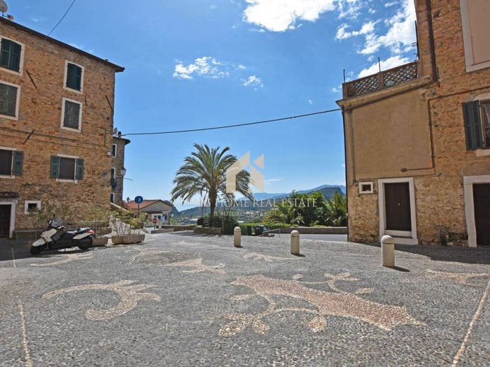 Appartamento bilocale in vendita in Via Generale Vincenzo Rossi, Due Strade, Bordighera
