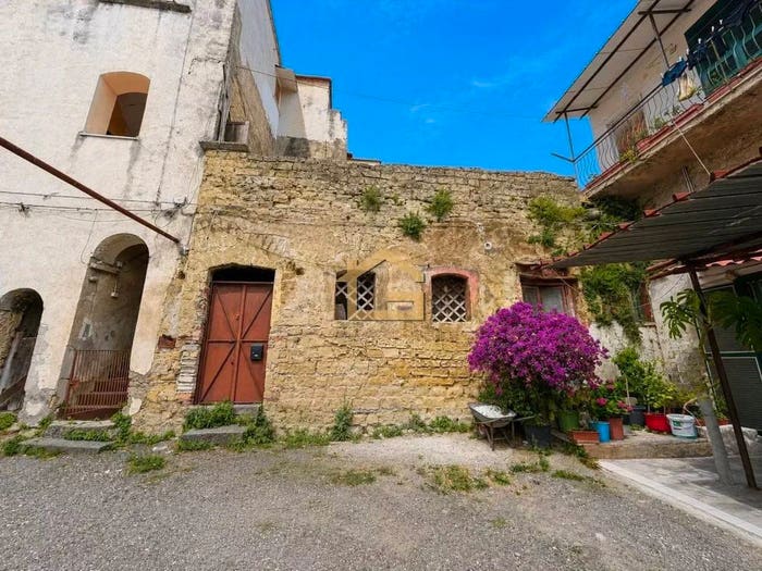 Appartamento bilocale in vendita in Via Vecchia Napoli, Chiaiano, Napoli