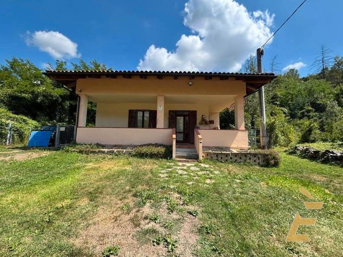 Casa trilocale in vendita in Borgata Pianezzo, Dogliani