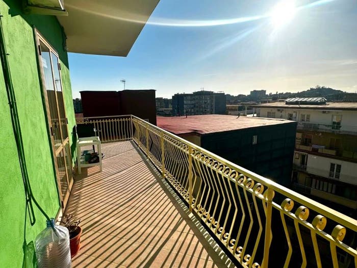 Appartamento trilocale in vendita in Via Domenico Padula, Pianura, Napoli
