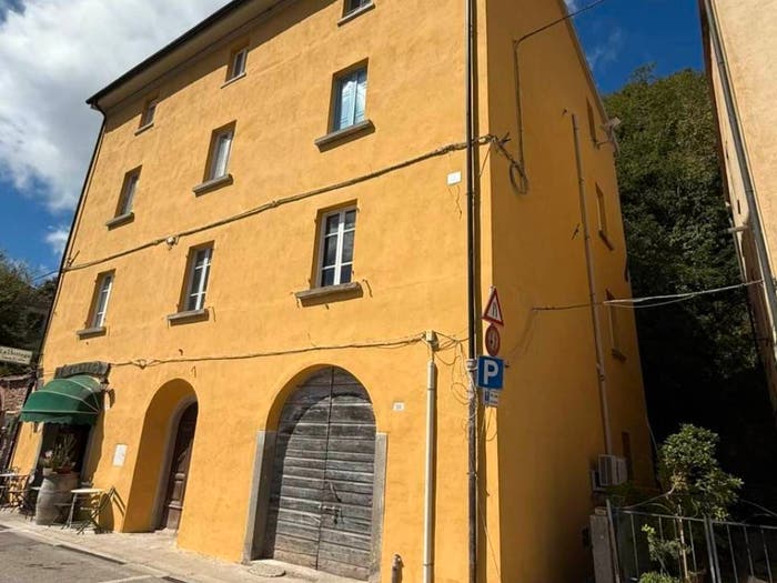 Appartamento con 5 locali in vendita in Sassetta