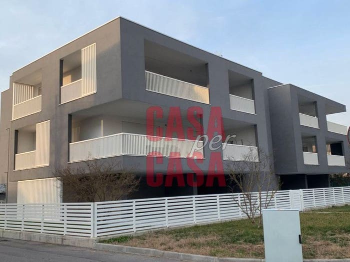 Casa quadrilocale in vendita in via A Volta, Chiesanuova, Padova