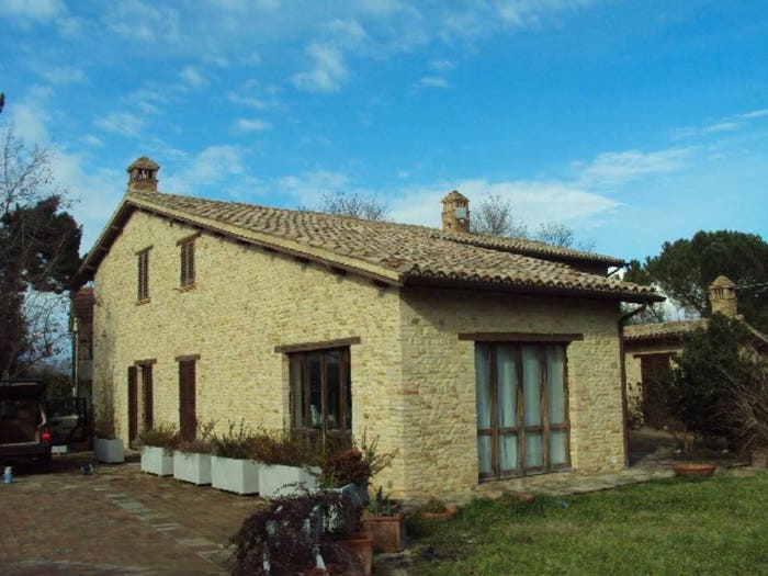 Casa con 6 locali in vendita in Pietrauta, Montefalco