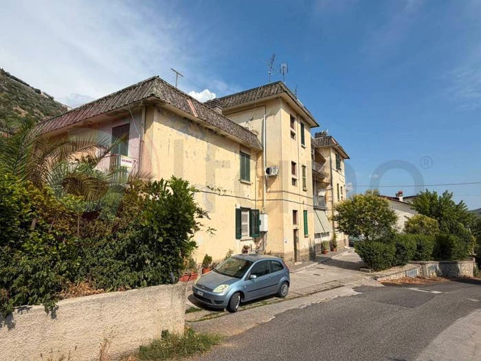 Appartamento con 5 locali in vendita in Via Guglielmo Marconi, Centro, Arce