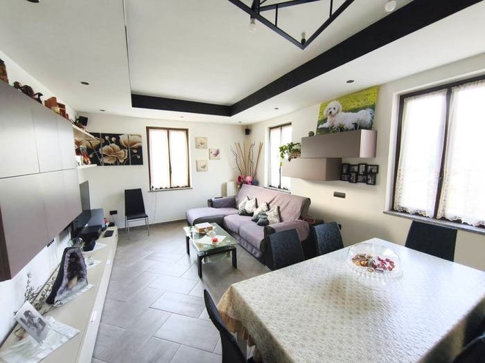 Appartamento quadrilocale in vendita in Via Cisa, Felegara, Medesano