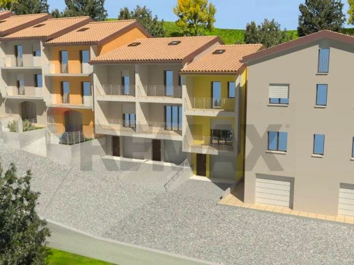 Appartamento con 5 locali in vendita in Via Circonvallazione, Castelleone di Suasa