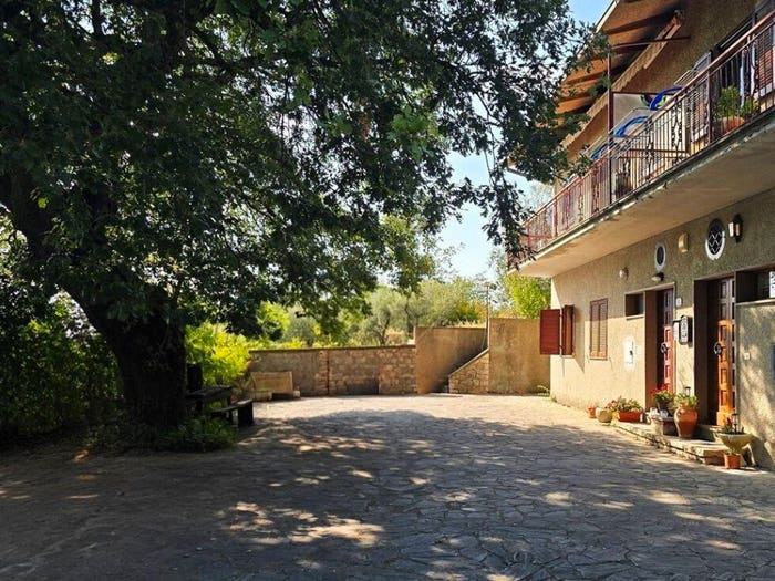 Appartamento trilocale in vendita in Via delle Mimose, Centro, Montecchio