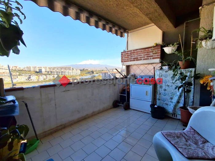 Appartamento quadrilocale in vendita in Viale Nitta, Villaggio Sant'Agata, Catania