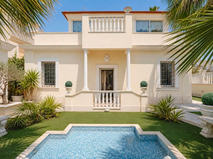 Casa con 6 locali in vendita in Via Angiolo Pasqui, Ostia Ponente, Roma