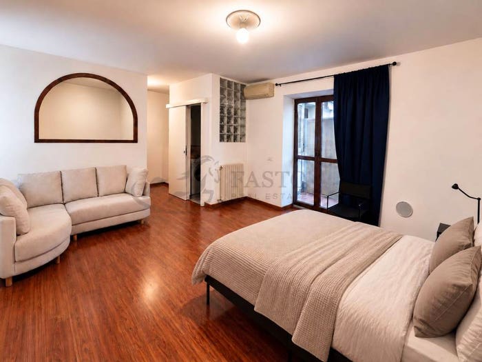 Appartamento monolocale in vendita in Piazzale Medaglie d'Oro, Porta Romana Medaglie d'Oro, Milano