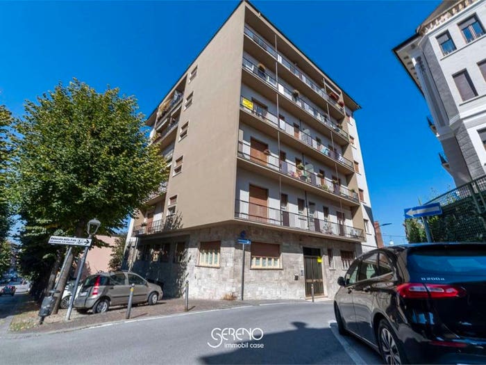 Appartamento con 6 locali in vendita in salita al castello, Centro, Fossano