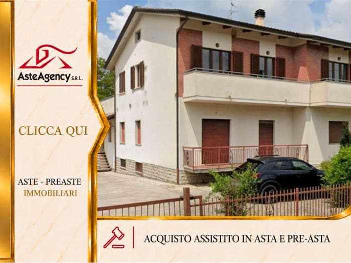Appartamento con 6 locali in vendita in Via Roma, Centro, Città di Castello